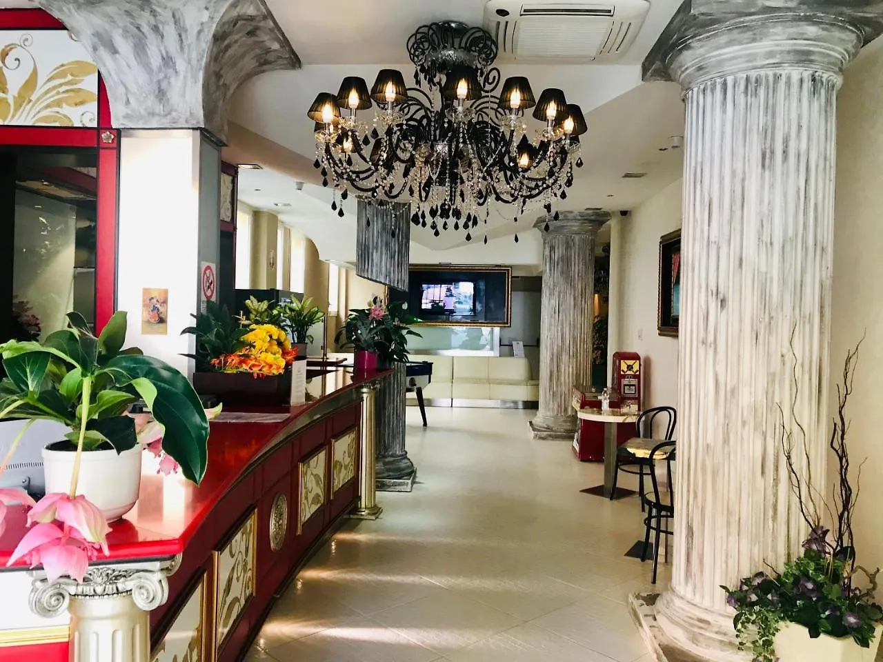 Hotel In Cesenatico