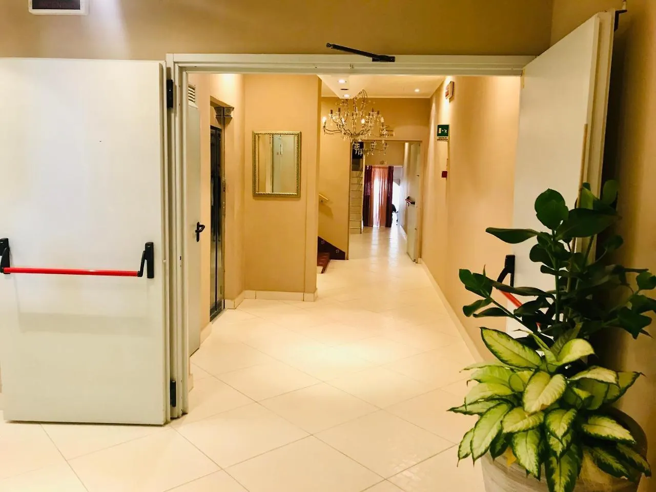 Hotel In Cesenatico 3*,